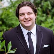 Learn English with a Presenter, Poet and Speechwriter